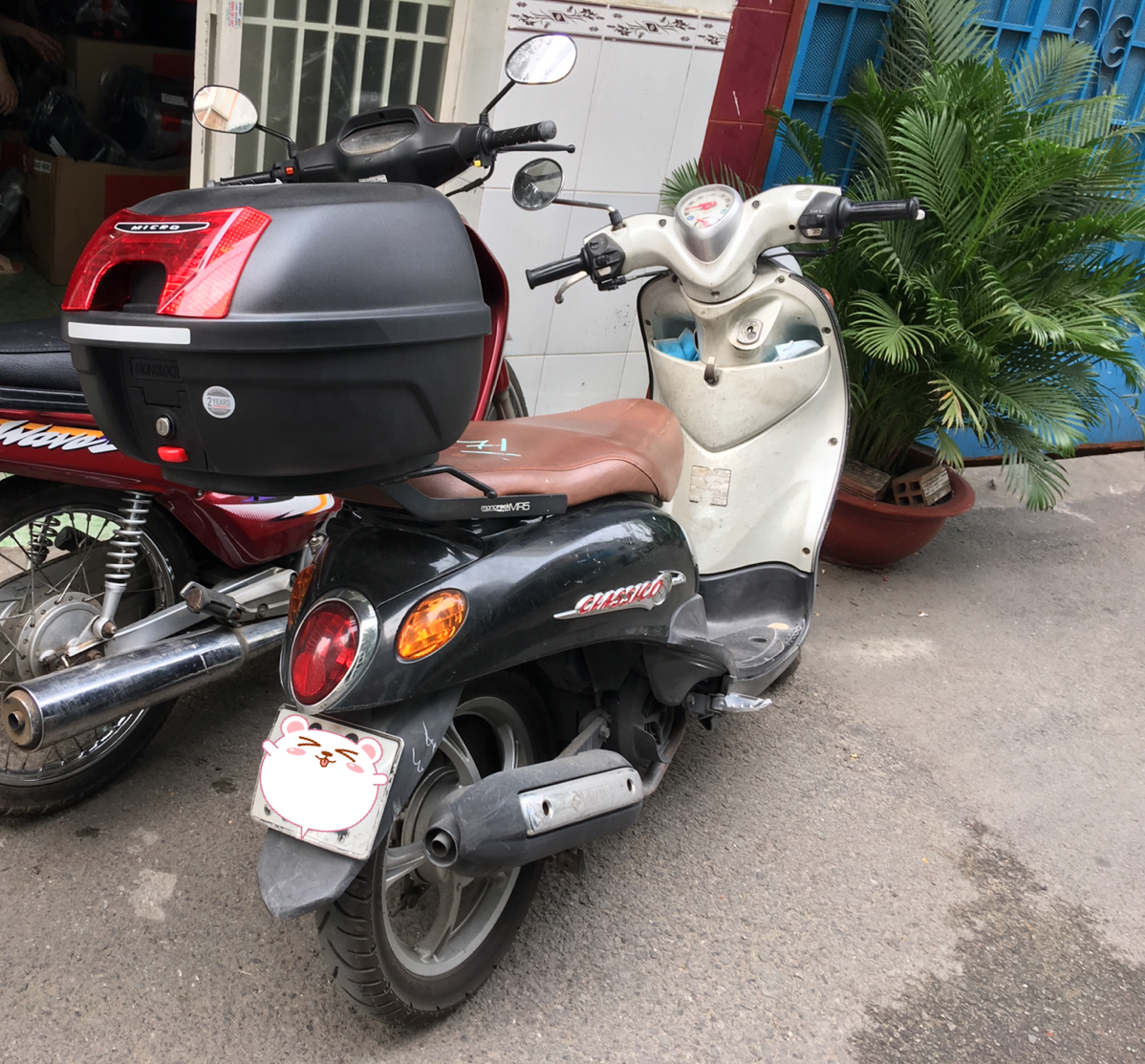 Thùng Givi E26NX / B27NX , thùng kèm đế, ốc gắn, thùng Givi 26 lit, gắn cho xe máy