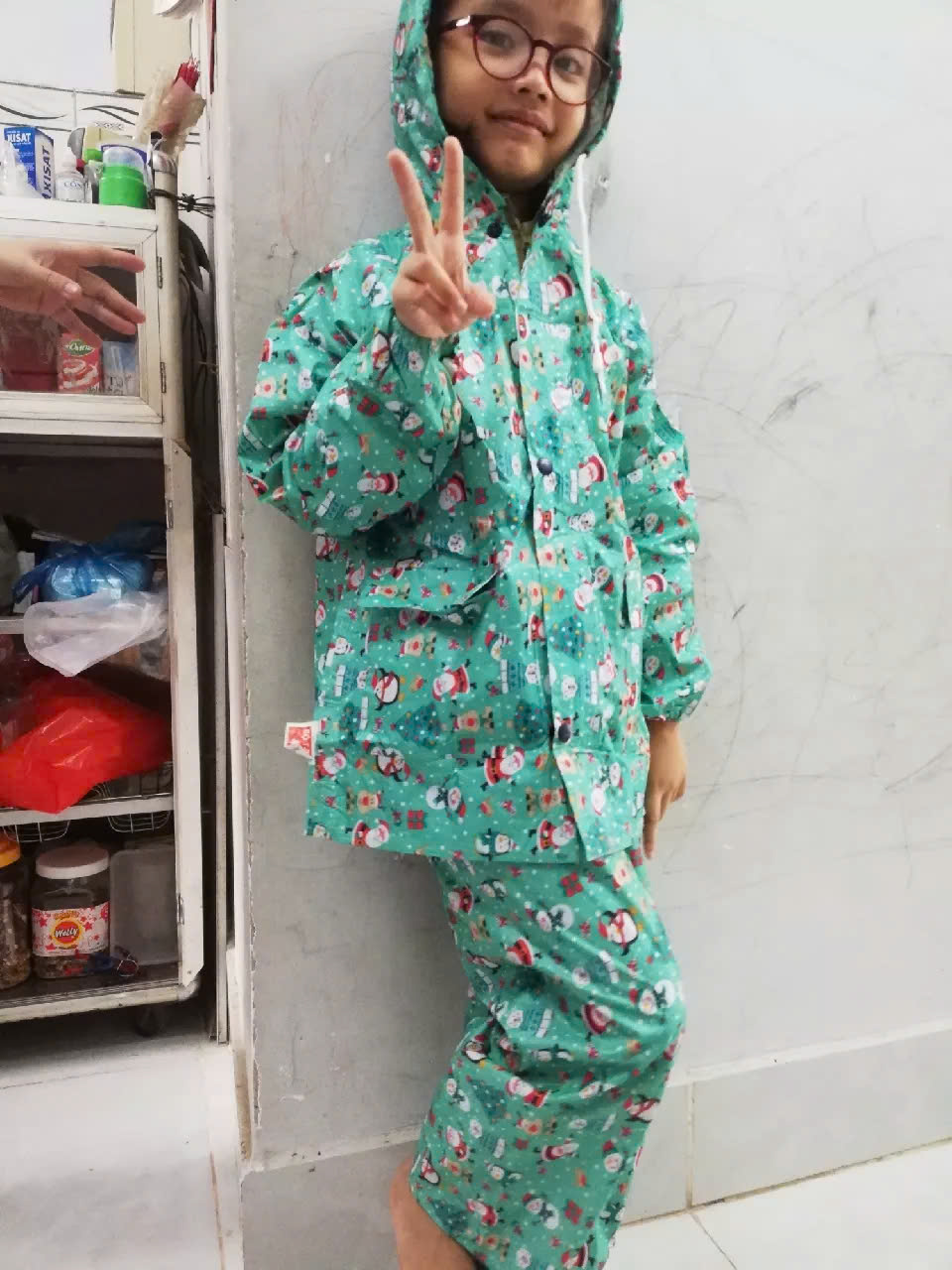 Áo Mưa Bộ Cho Bé 3–10 Tuổi Chống Nước Vải Dù Cao Cấp – Quần Áo Đi Mưa Trẻ Em Siêu Bền Có Túi Đựng – Giao Màu Ngẫu Nhiên