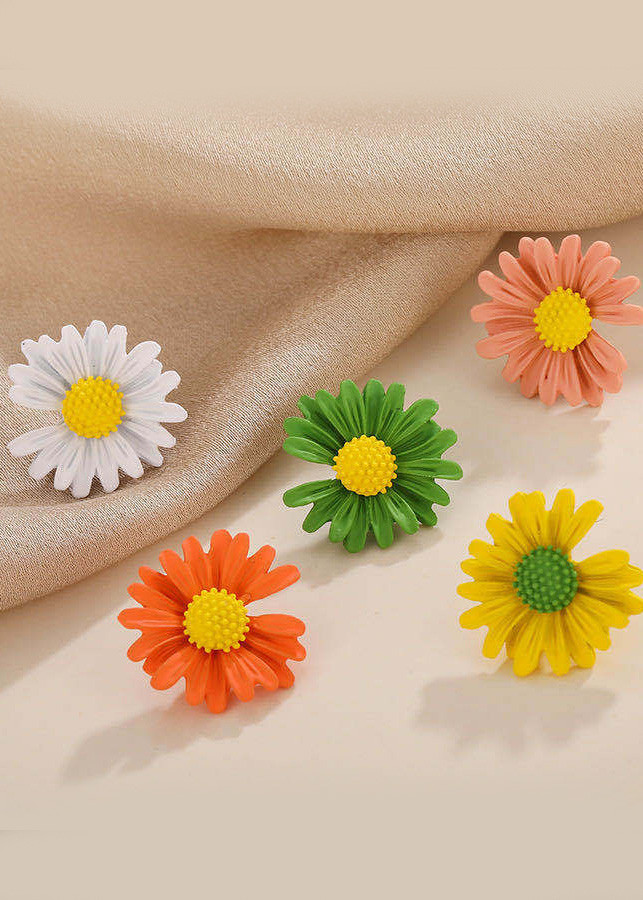 Bông tai hoa cúc khuyết BHBT384