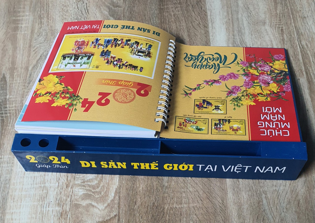 Lịch Để Bàn 2024