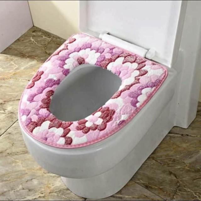 TẤM LÓT BỆT TOILET CHỐNG LẠNH GIÁ RẺ