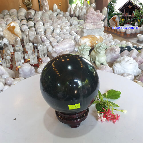 Quả cầu phong thủy đá canxedon tự nhiên Việt Nam QC733 nặng 2.7kg đường kính 13cm – vật phẩm trang trí