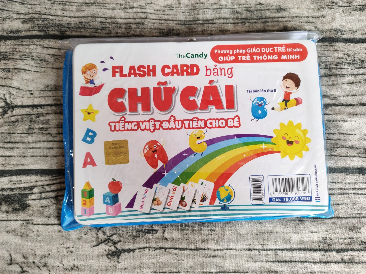 Flash Card Bảng Chữ Cái Tiếng Việt Đầu Tiên Cho Bé (Tái Bản)