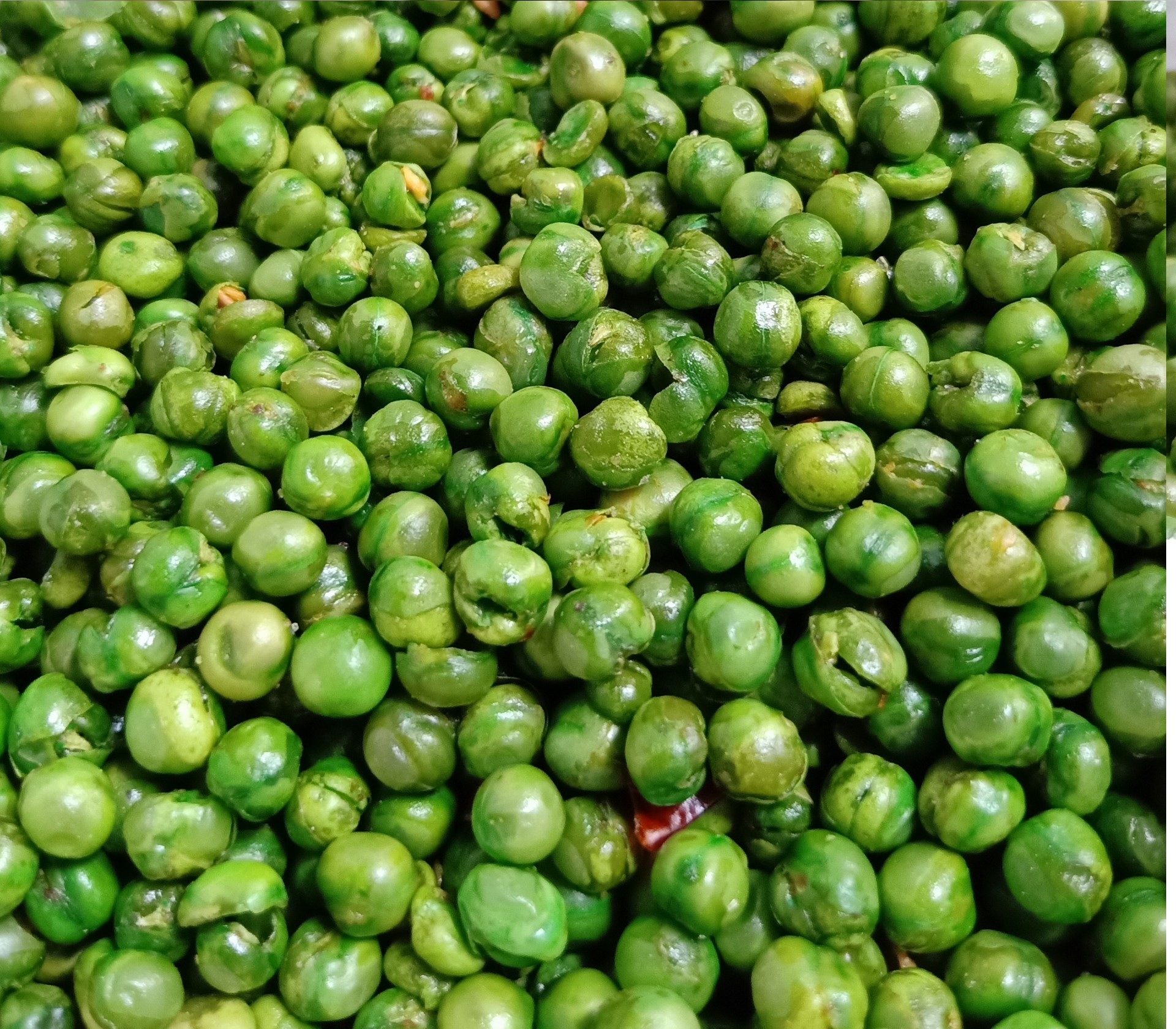 Đậu Hòa Lan Sấy Giòn Vị Tỏi Ớt O'Casso Hộp 275g