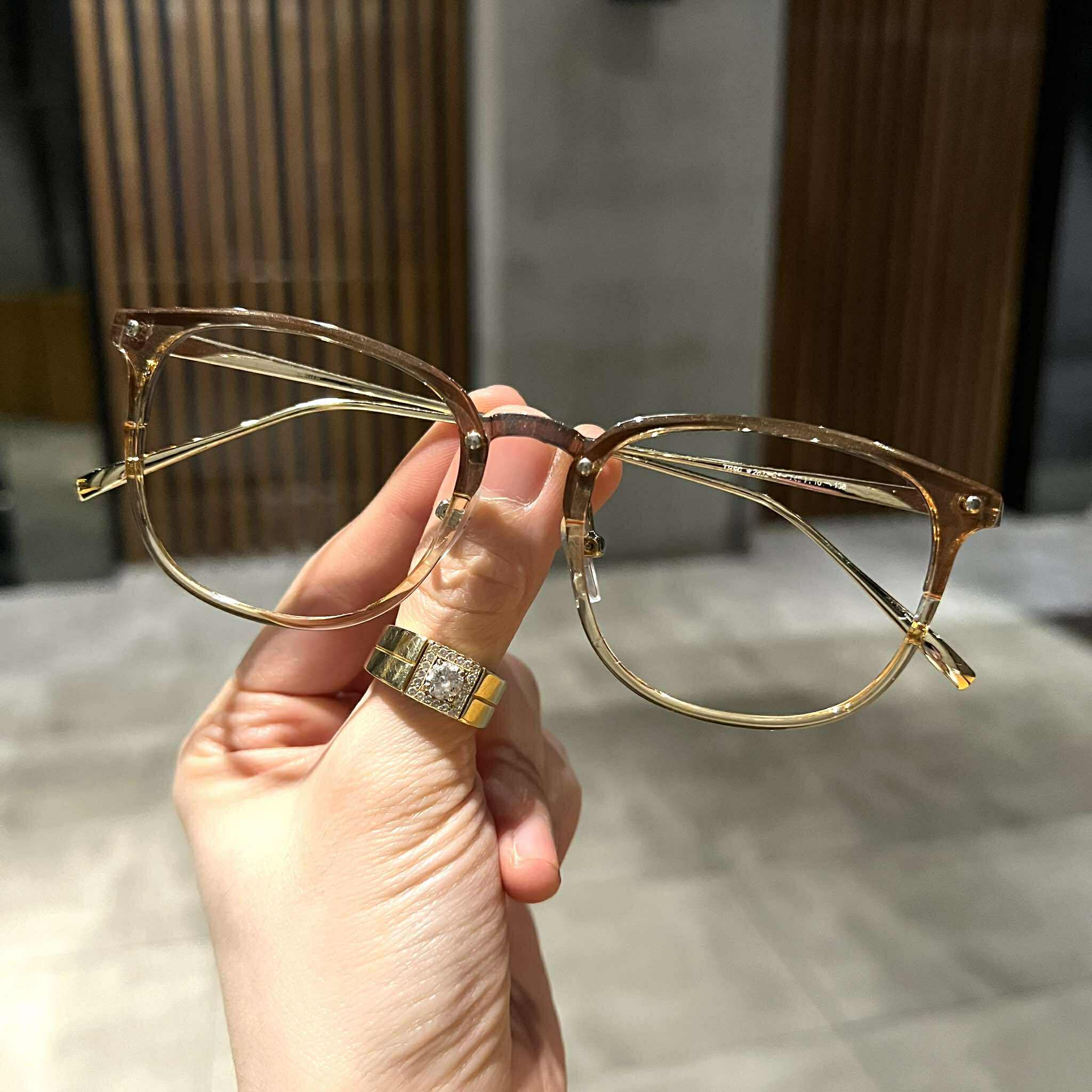 Kính Mắt vuông trong suốt màu thạch vàng thời trang Hàn Quốc