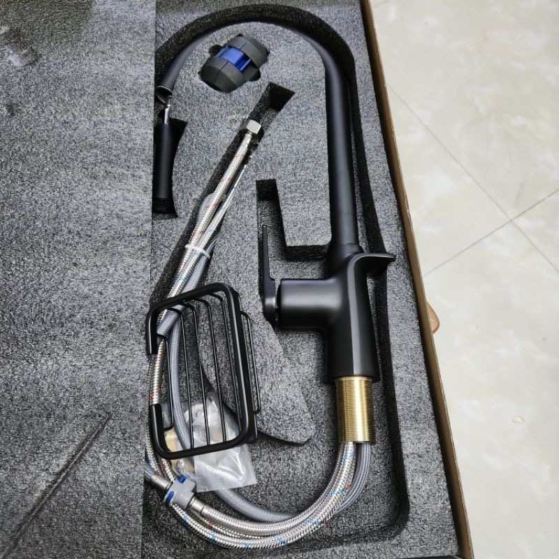 Vòi rửa chén nóng lạnh dây rút / vòi rửa chén nóng lạnh bằng đồng màu đen