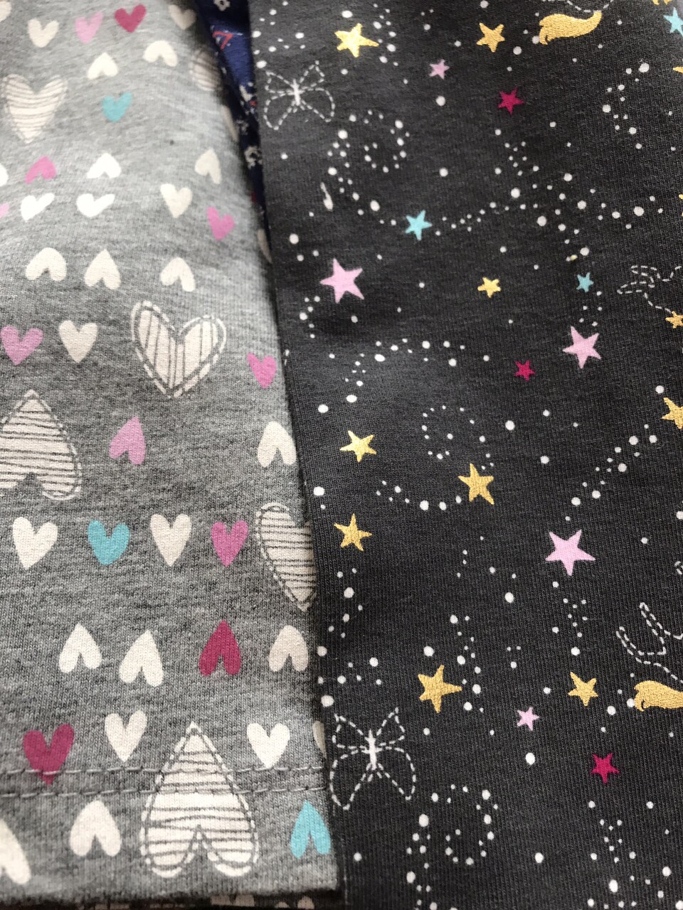 Quần Leggings Cho Bé Gái Có In Họa Tiết - Giao Màu Ngẫu Nhiên