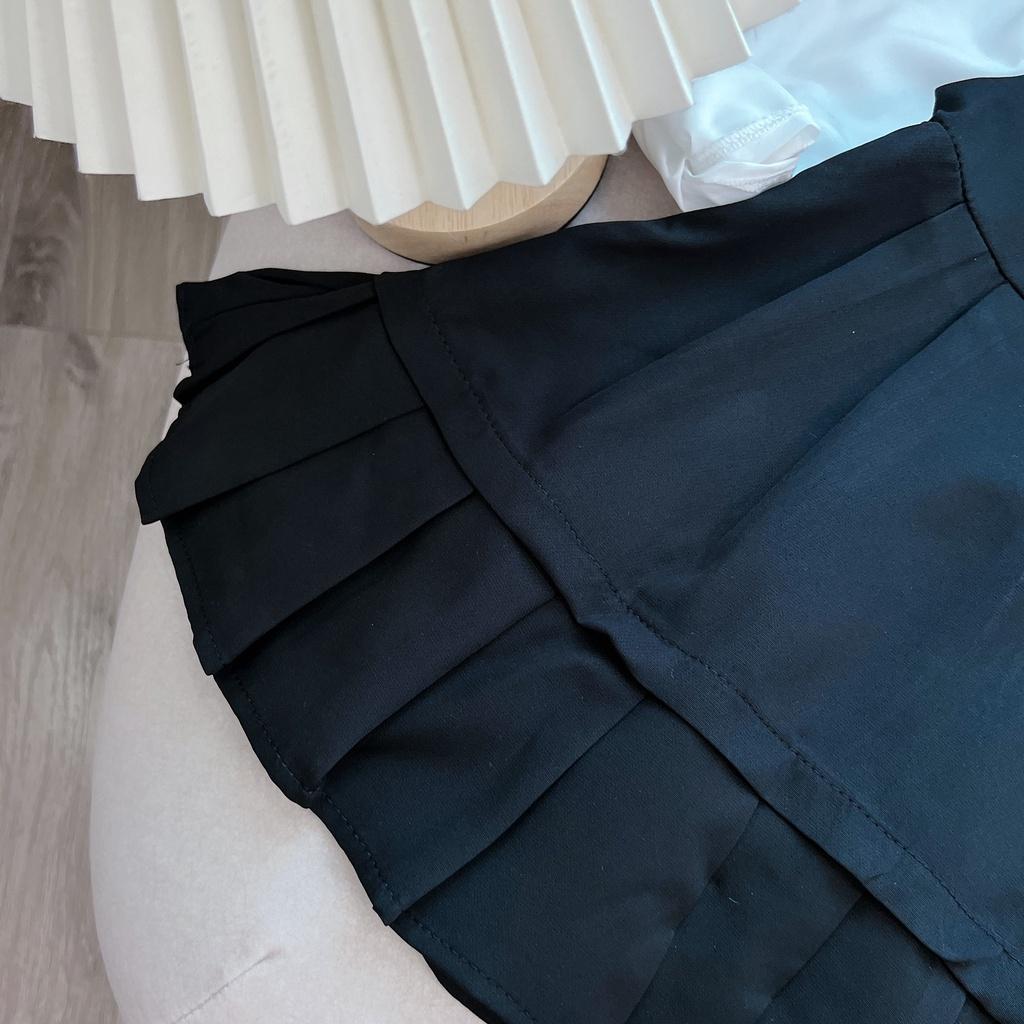 Váy bé gái logo thêu 10-30kg