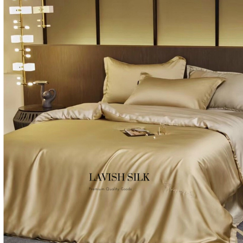 Trọn Bộ Ga Gối Lụa Kèm Chăn Sẵn Ruột + Tặng Bộ Quà Tặng Lavish Silk Cao Cấp - Vàng Đồng Mix Bạc Kim