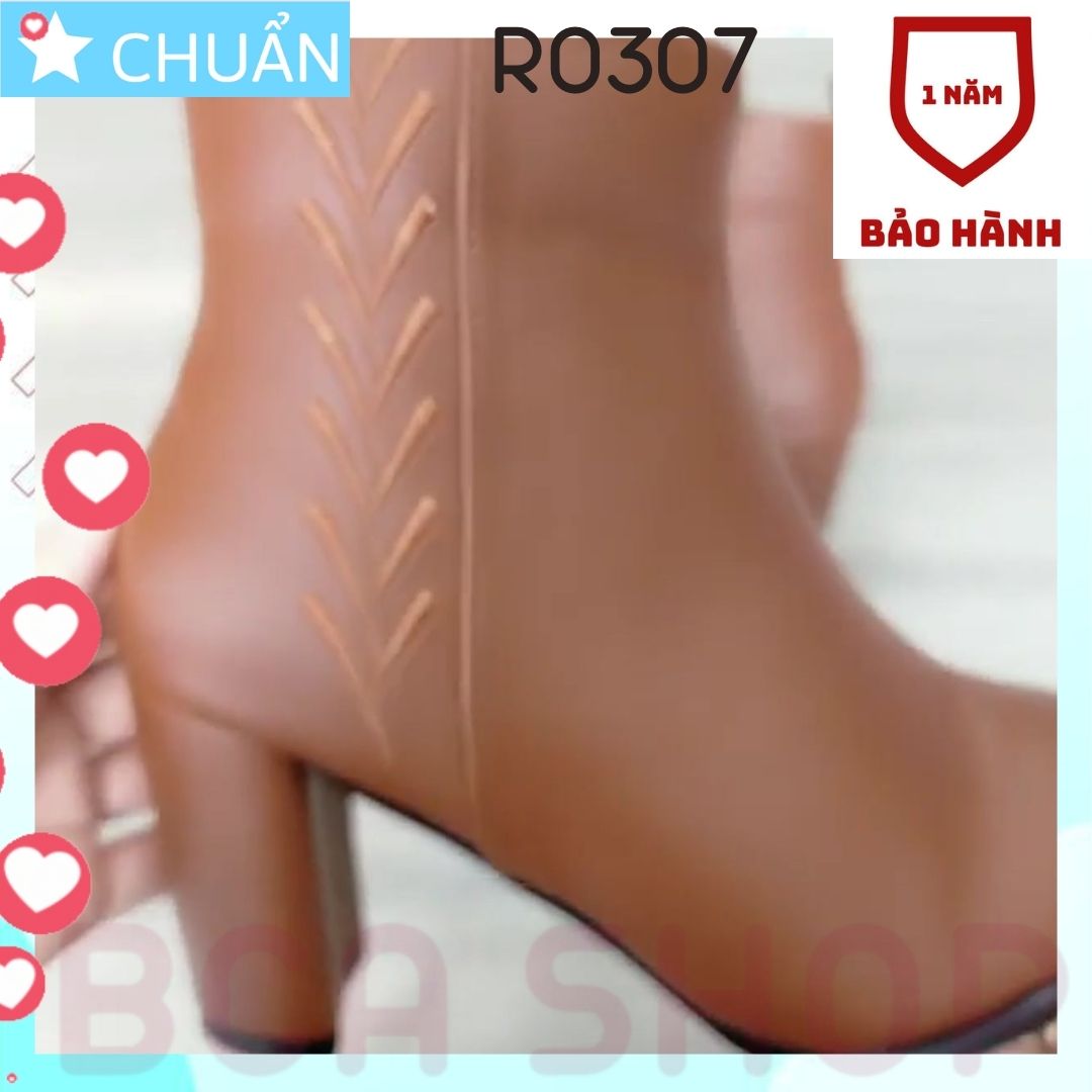 Giày bốt nữ cổ ngắn cao gót 7 phân RO307 ROSATA tại BCASHOP dây kéo nằm má trong, thêu hoạ tiết tinh tế má ngoài - màu nâu bò