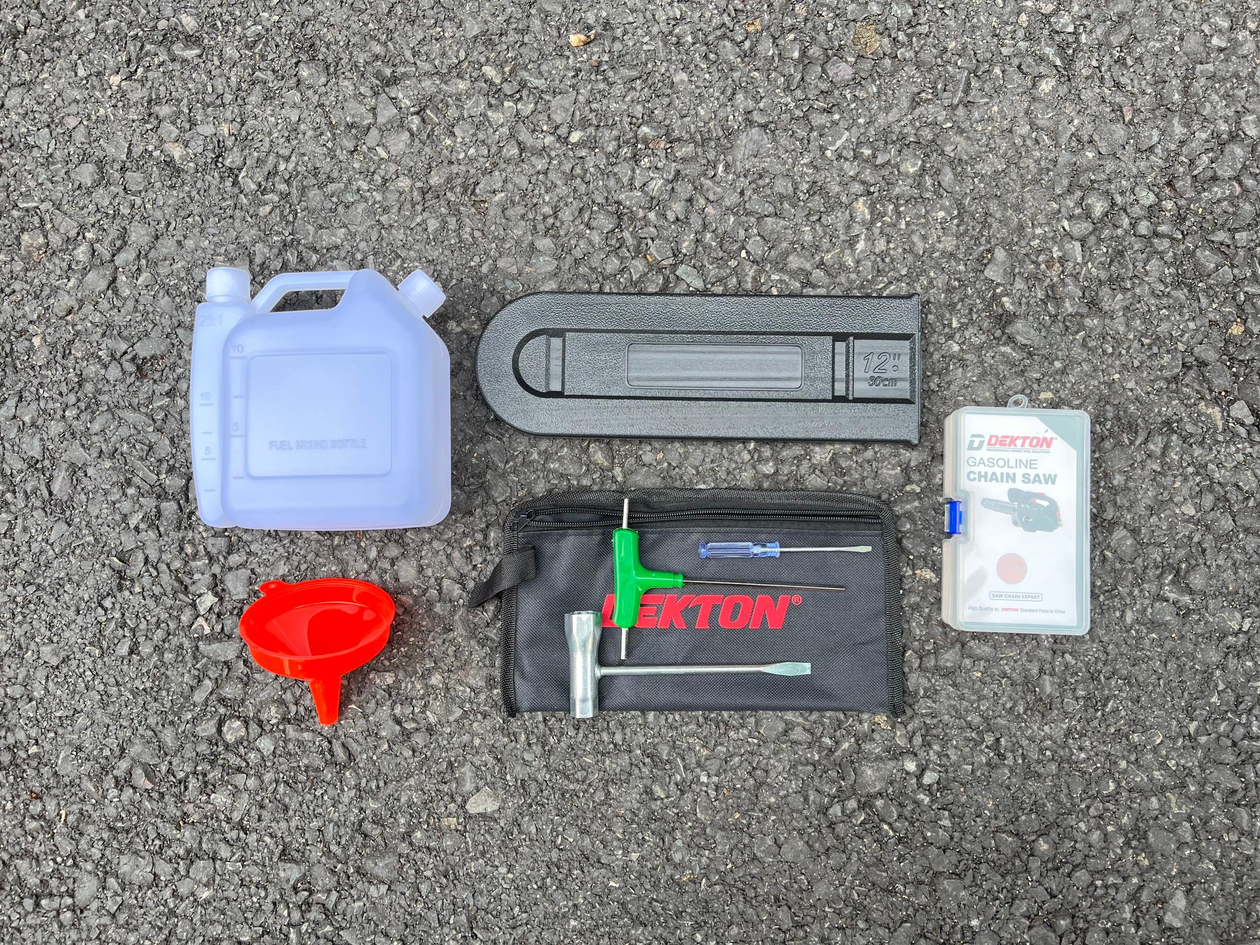 MÁY CƯA XĂNG 2 THÌ DK-CX12 DEKTON - HÀNG CHÍNH HÃNG