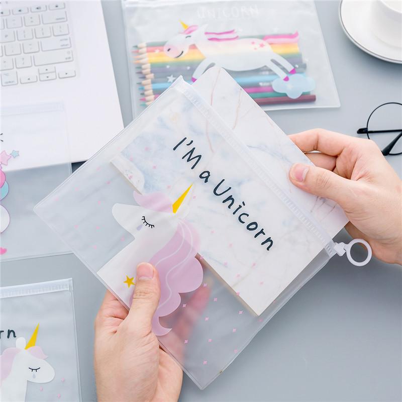 Túi Đựng Mỹ Phẩm Trong Suốt Họa Tiết Kỳ Lân Dễ Thương