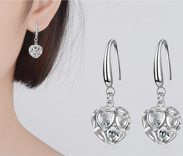 Bông tai trái tim lồng đá BHBT362