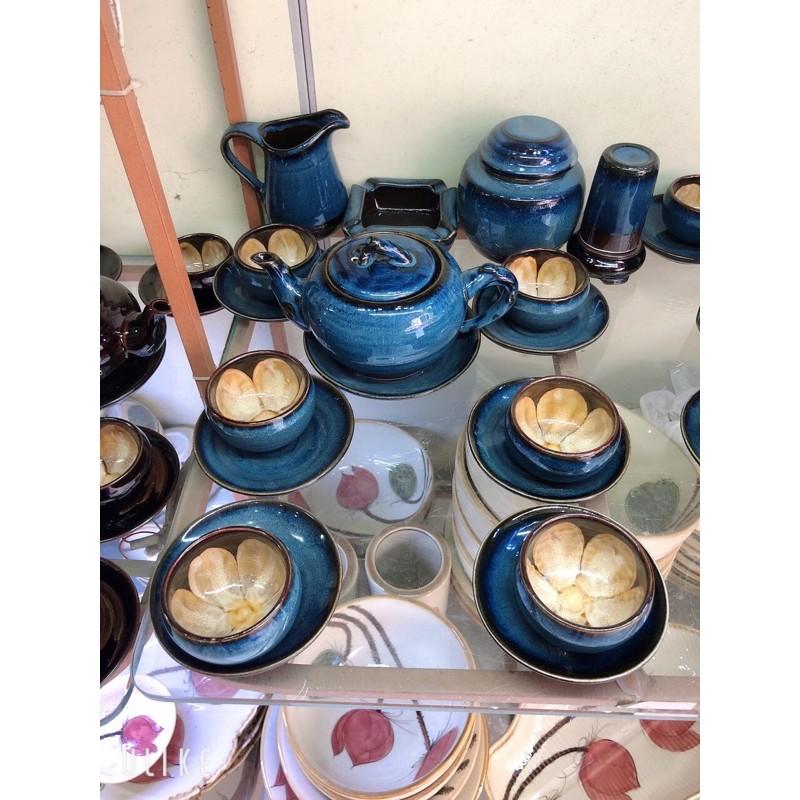 BỘ ẤM CHÉN HOA TRONG LÒNG CHÉN