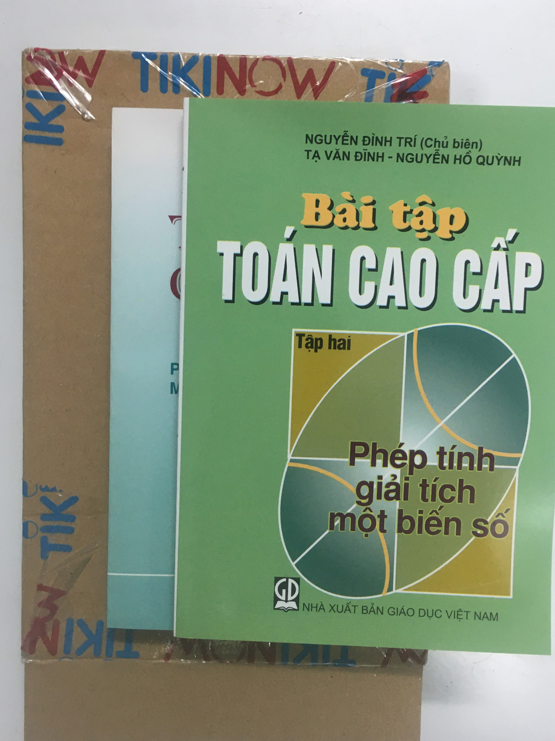 Combo Bộ Sách Toán Cao Cấp Tập 2 + Bài Tập Toán Cao Cấp Tập 2 ( Phép Tính  Giải Tích Một Biến Số)