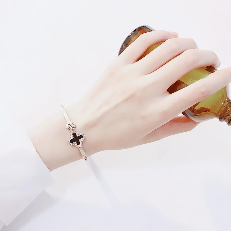 Vòng tay tình yêu, Đơn giản ngọt ngào, VTA012