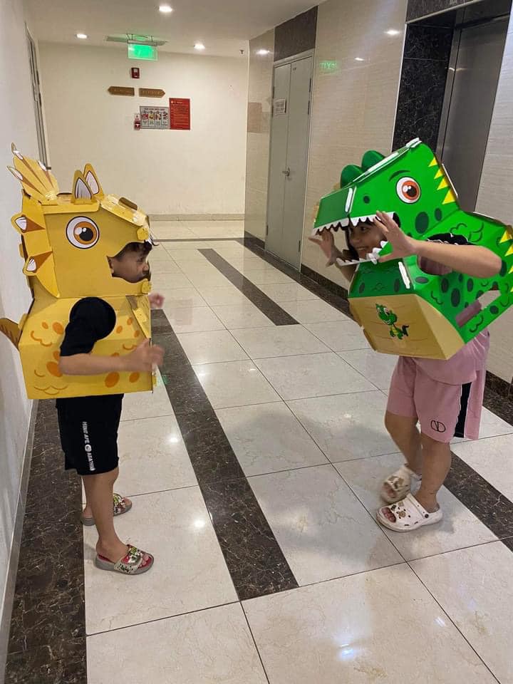 Bộ Đồ Chơi Cosplay, Hóa Trang Bằng Carton Cho Bé Giao Mẫu Ngẫu Nhiên