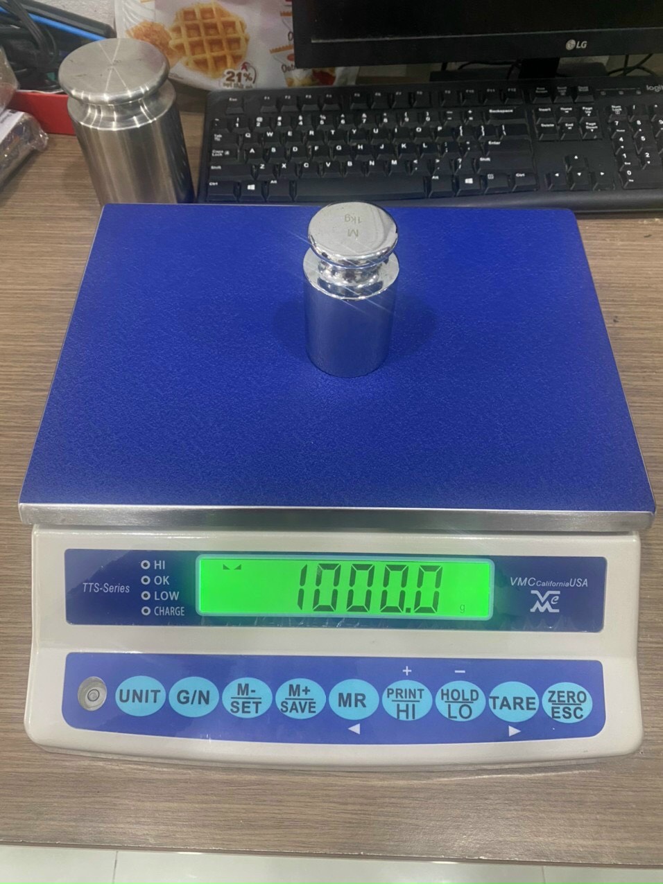Cân điện tử VMC TTS 3kg được sử dụng trong các ngành công nghiệp nhẹ, đóng gói, cân đối chứng, bưu phẩm và đặc biệt ngành thực phẩm…