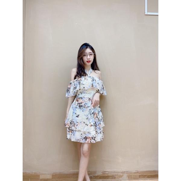 Váy voan tơ hoa trễ vai dây buộc cổ.