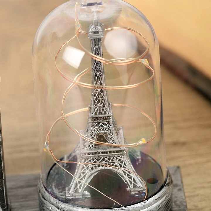 Mô hình trang trí đồng hồ cát tháp Eiffel đèn phát sáng