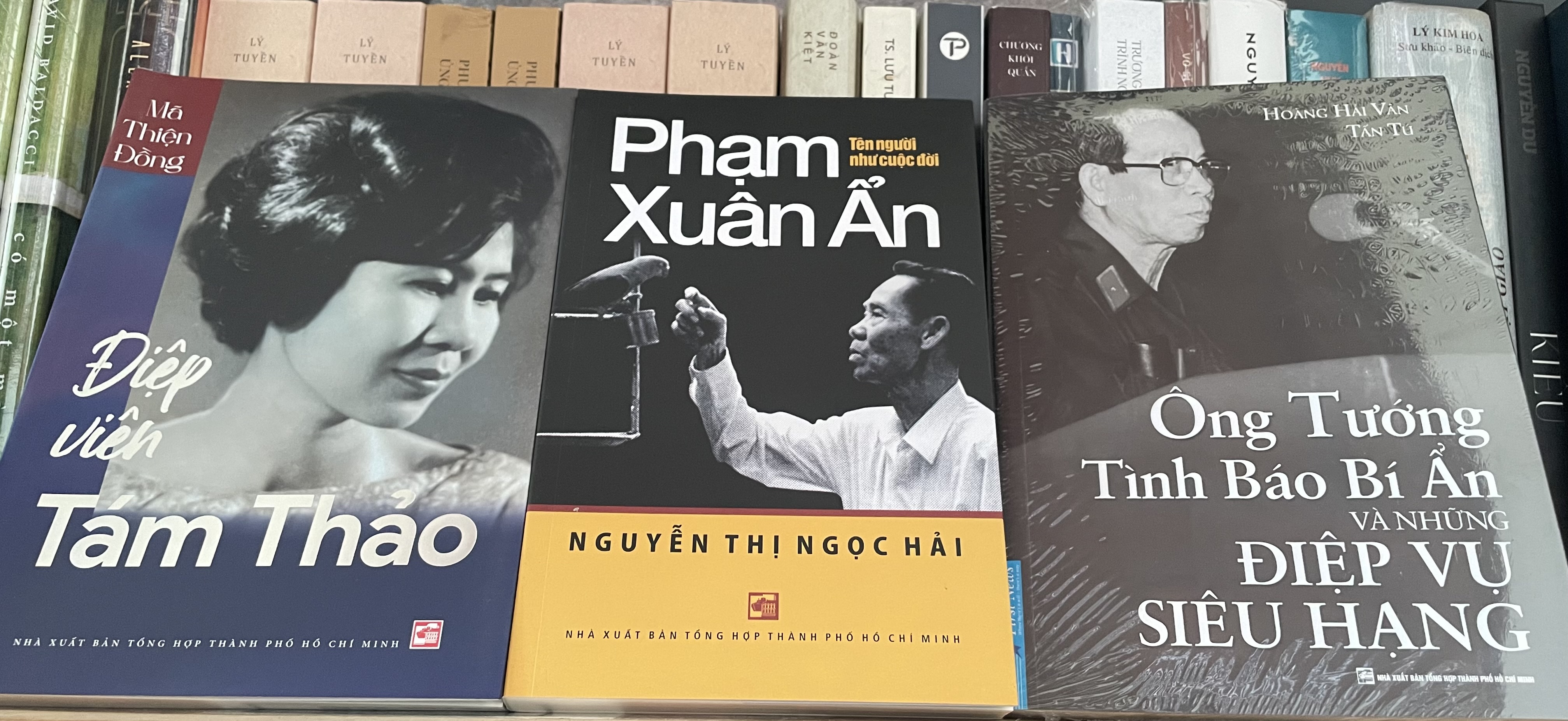 Combo 3c về tình báo: Phạm Xuân Ẩn - tên người như cuộc đời, Ông tướng tình báo và những điệp vụ siêu hạng, Điệp viên Tám Thảo