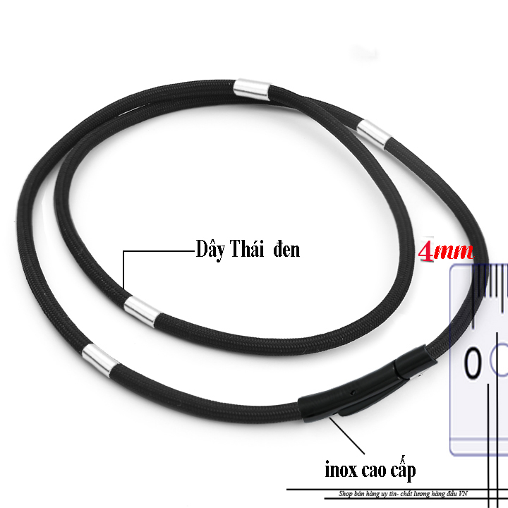 Dây chuyền Dù thái khóa inox màu đen có chốt gài chắc chắn kết hợp bọc khoen inox màu trắng tạo nên vẻ đẹp cá tính