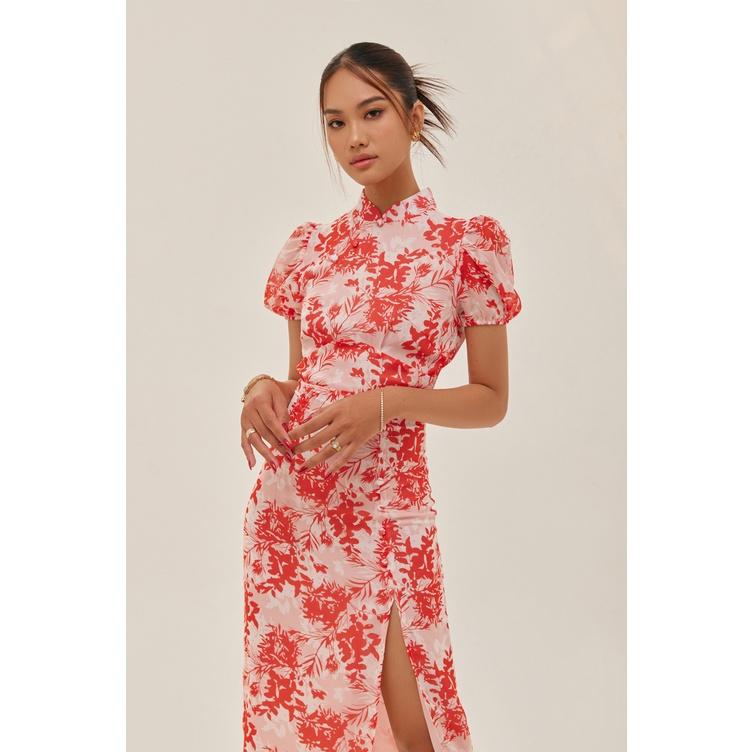 Nene Clothing - Đầm midi hoa đỏ xẻ tà