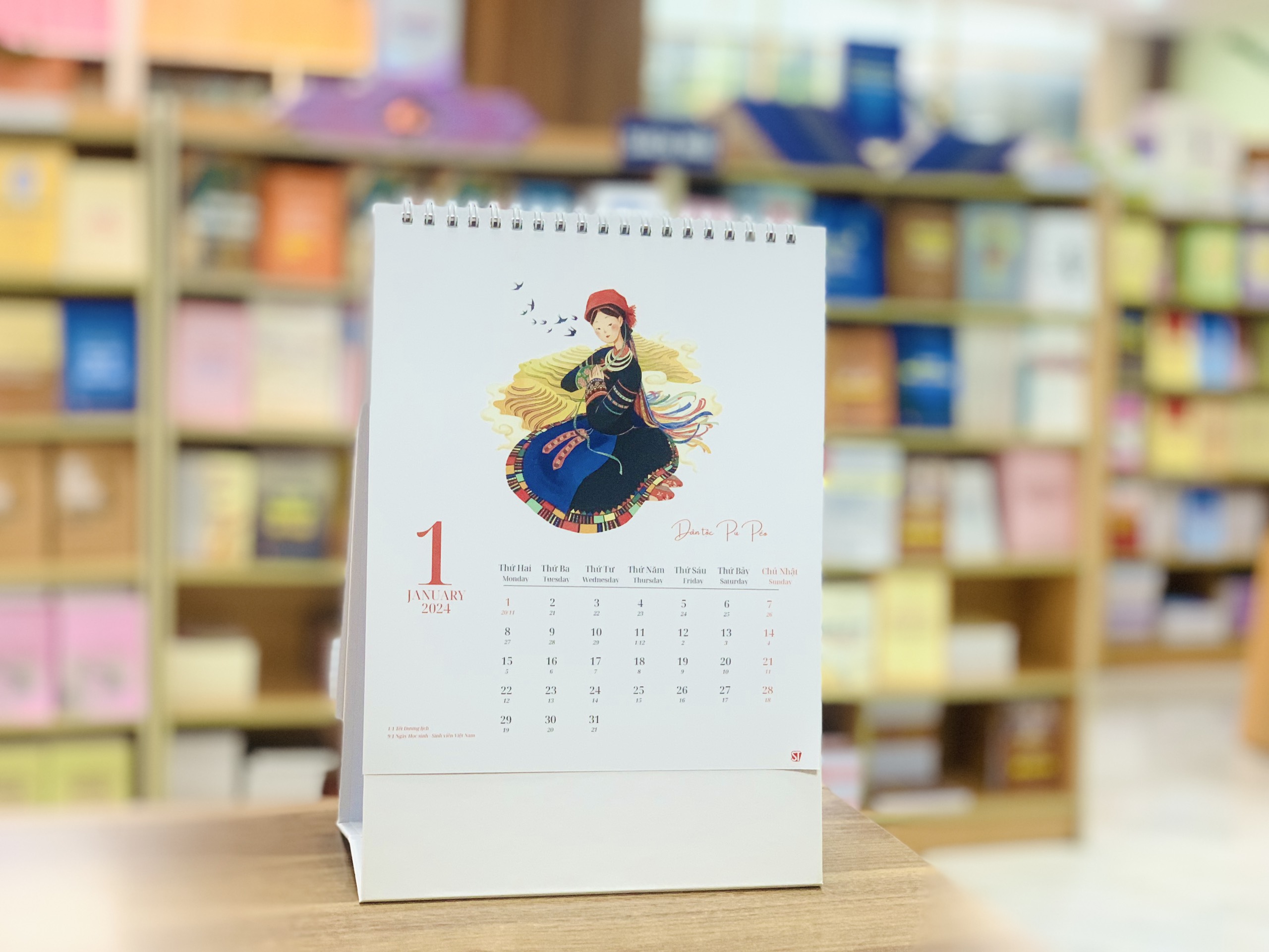 Bộ lịch bàn chủ đề "Sắc màu văn hóa"