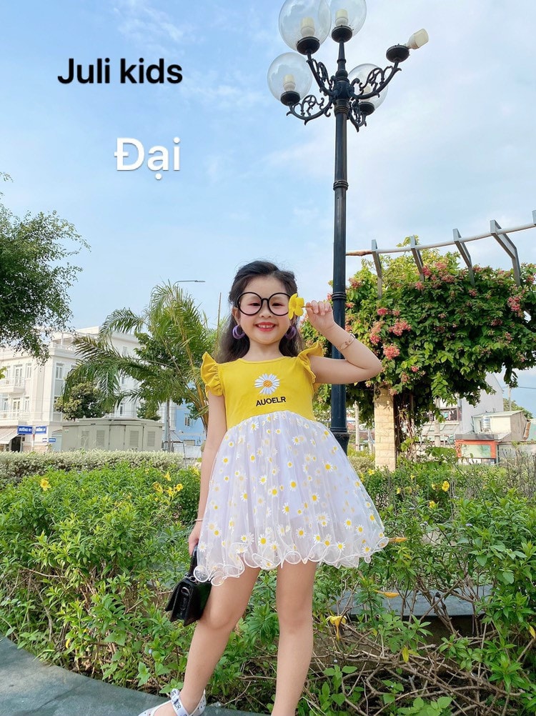 Đầm công chúa Hoa cúc cho bé gái size 24-38kg chất lụa mềm mát