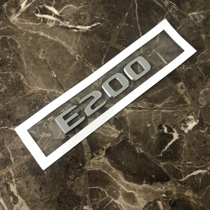 Decal tem chữ Inox 3D dán đuôi xe ô tô E200 và E300