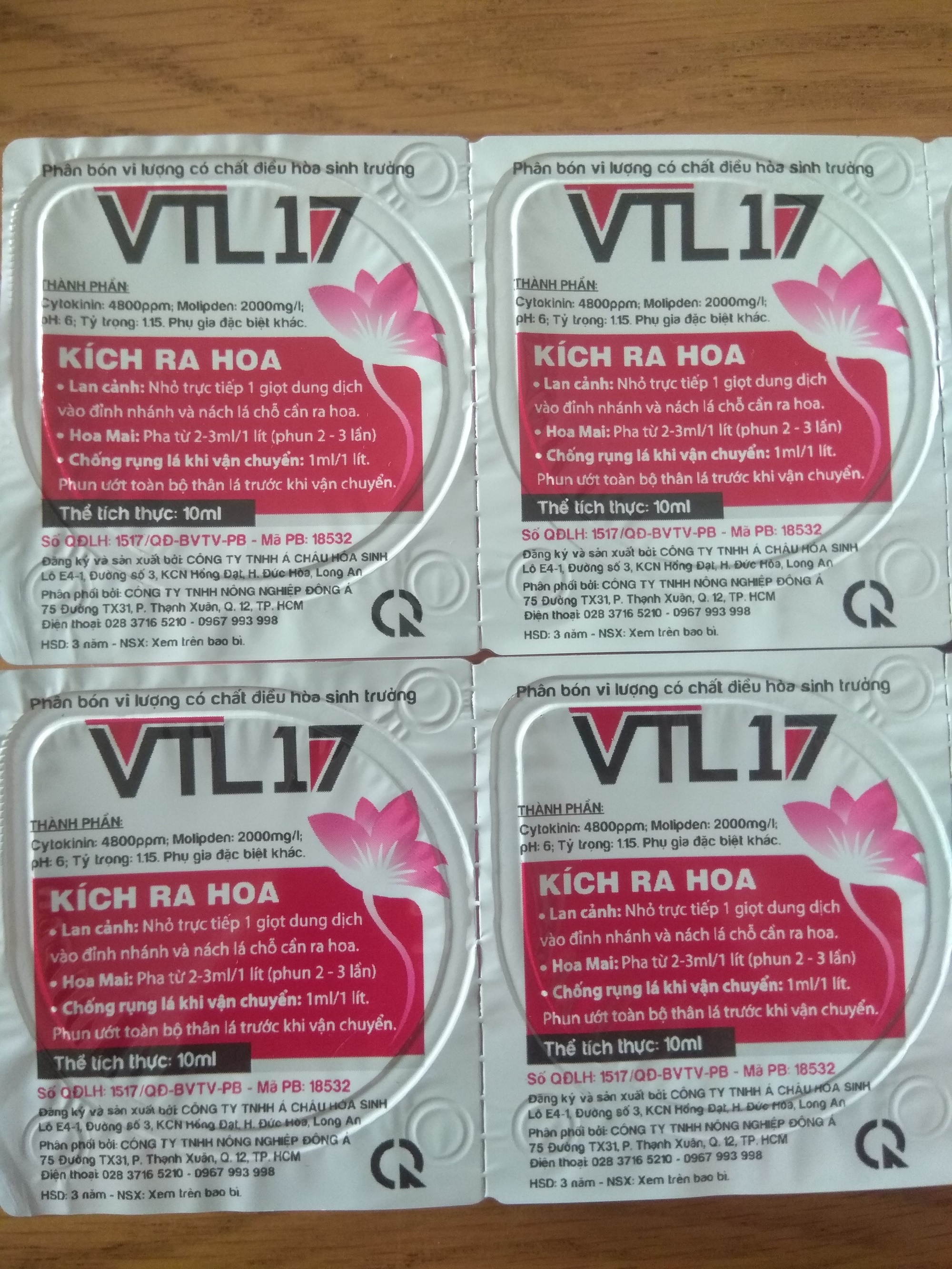 Combo 4 hộp phân bón vi lượng có chất điều hòa sinh trưởng VTL17 kích ra hoa - hộp 10ml