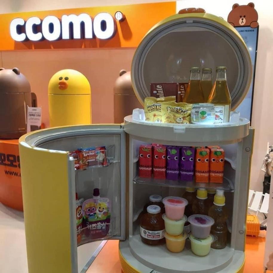 Tủ Lạnh Mini CCOMO X LINE FRIENDS, Dung Tích 31L, Có Đèn Tiệt Trùng Diệt 99% Vi Khuẩn, Có Tai Nghe Blutooth, Nhập Hàn