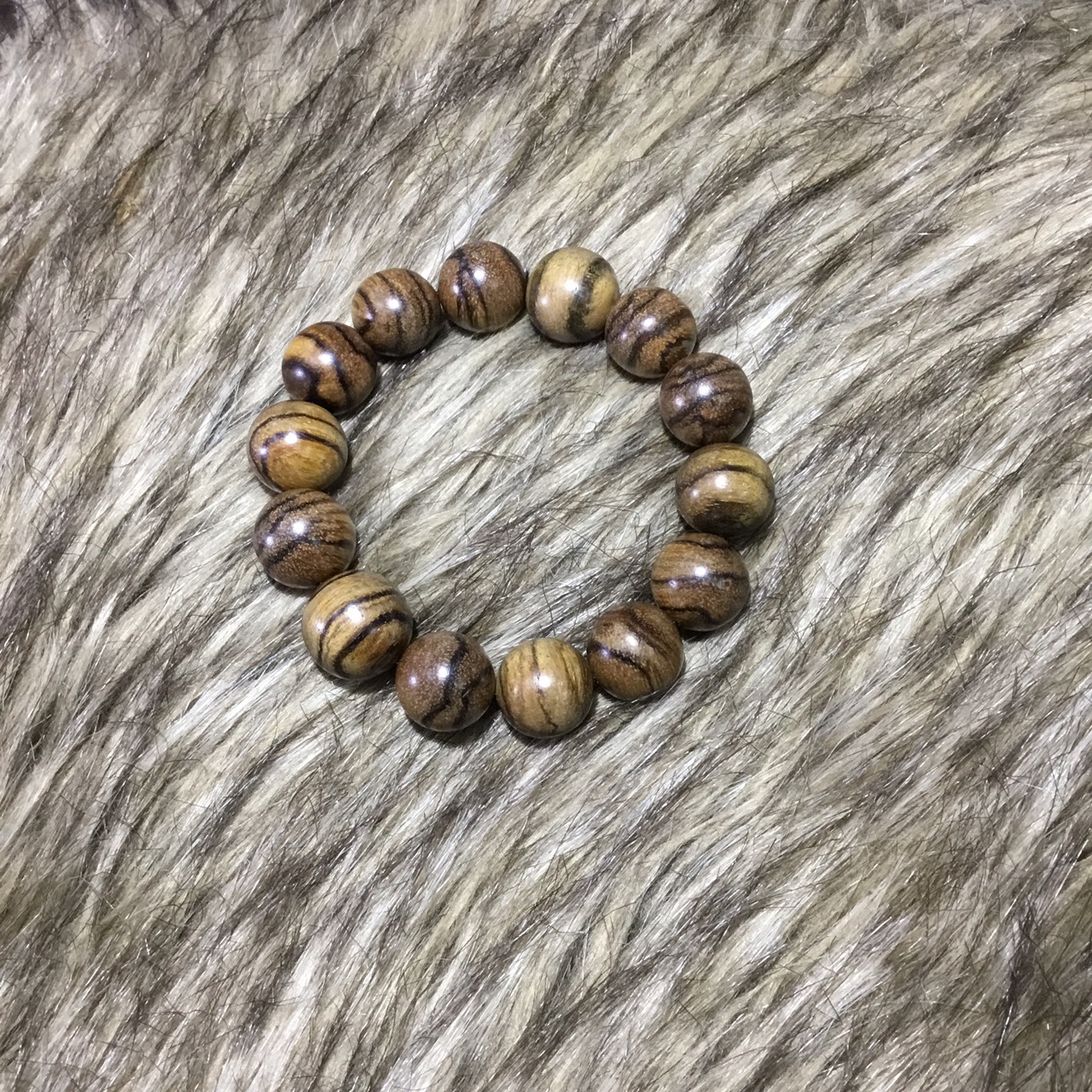 Vòng tay trầm hương Zebra Gaharu Indo đủ size