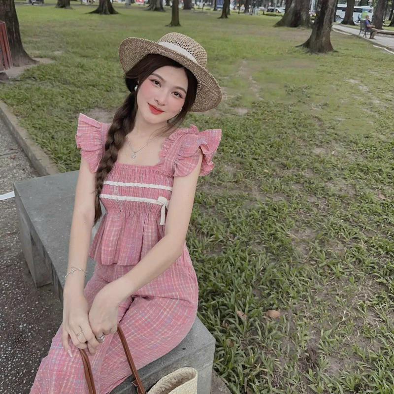 Sét bộ xốp caro áo tay bèo mocking viền dây trắng và quần ống suông