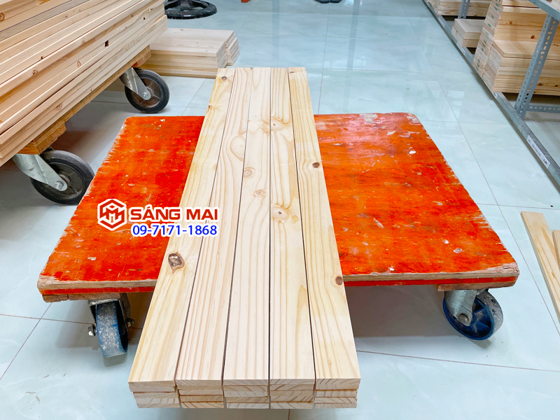 Thanh gỗ thông 1cm x 5cm x dài 120cm + láng mịn 4 mặt