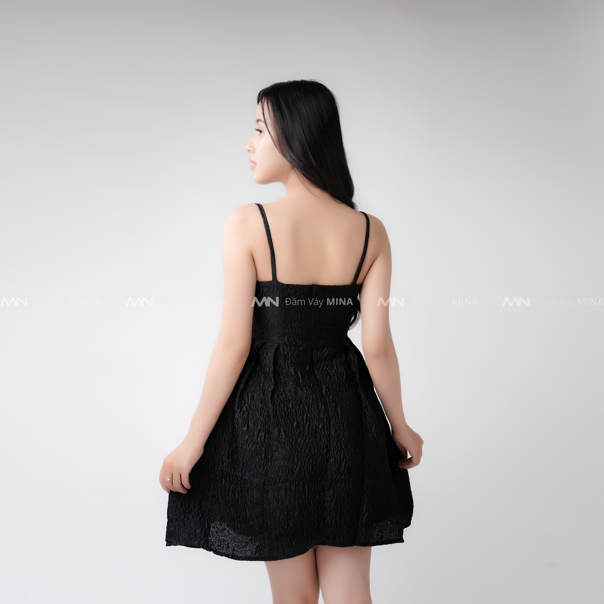 Đầm ngắn MINA thiết kế 2 dây sang trọng phù hợp dự tiệc, dạo phố- MN186