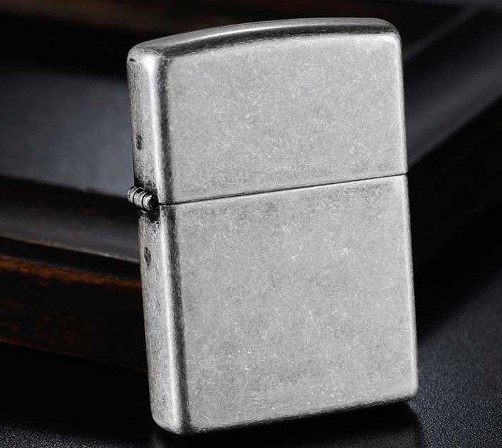 Bật Lửa Zippo Antique Silver Plate