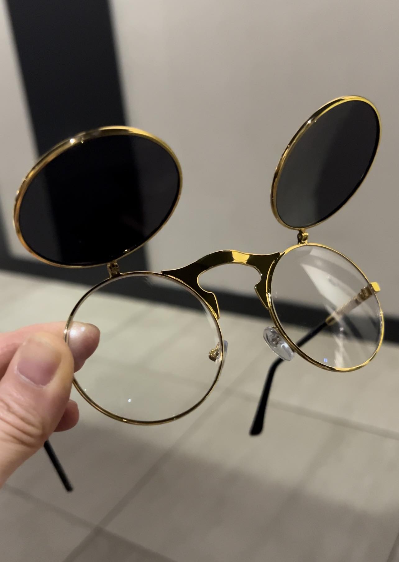 Kính râm Mắt tròn tròng thủy tinh mở nắp cao cấp