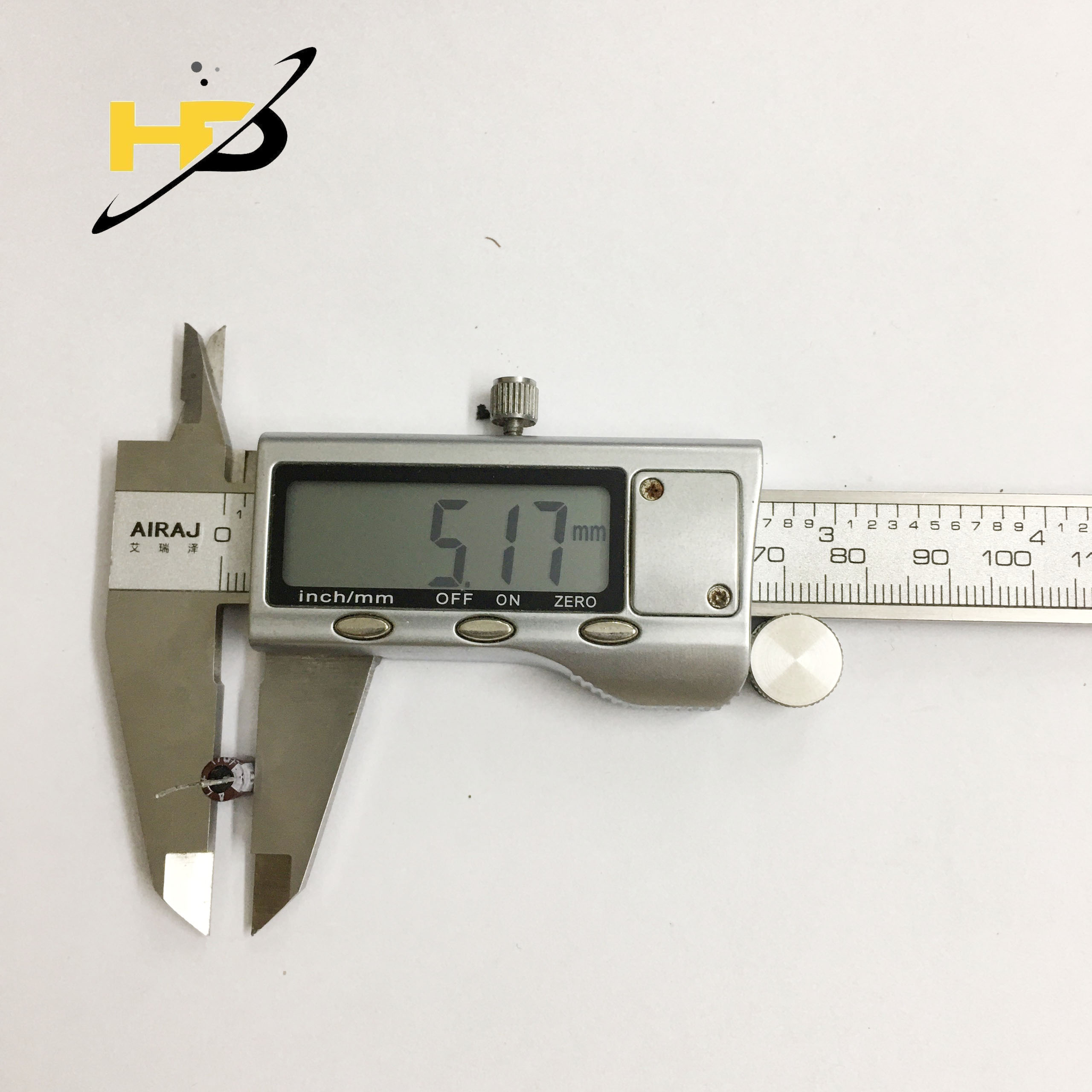 Dây 20 Con Tụ Hóa Phân Cực Daewoo 47uF 25V Màu Nâu Đỏ