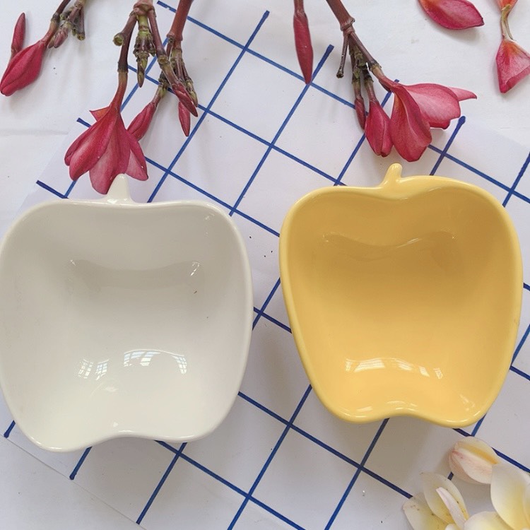 Chén Bát Bằng Sứ Hình Quả Táo Dung Tích 100ml