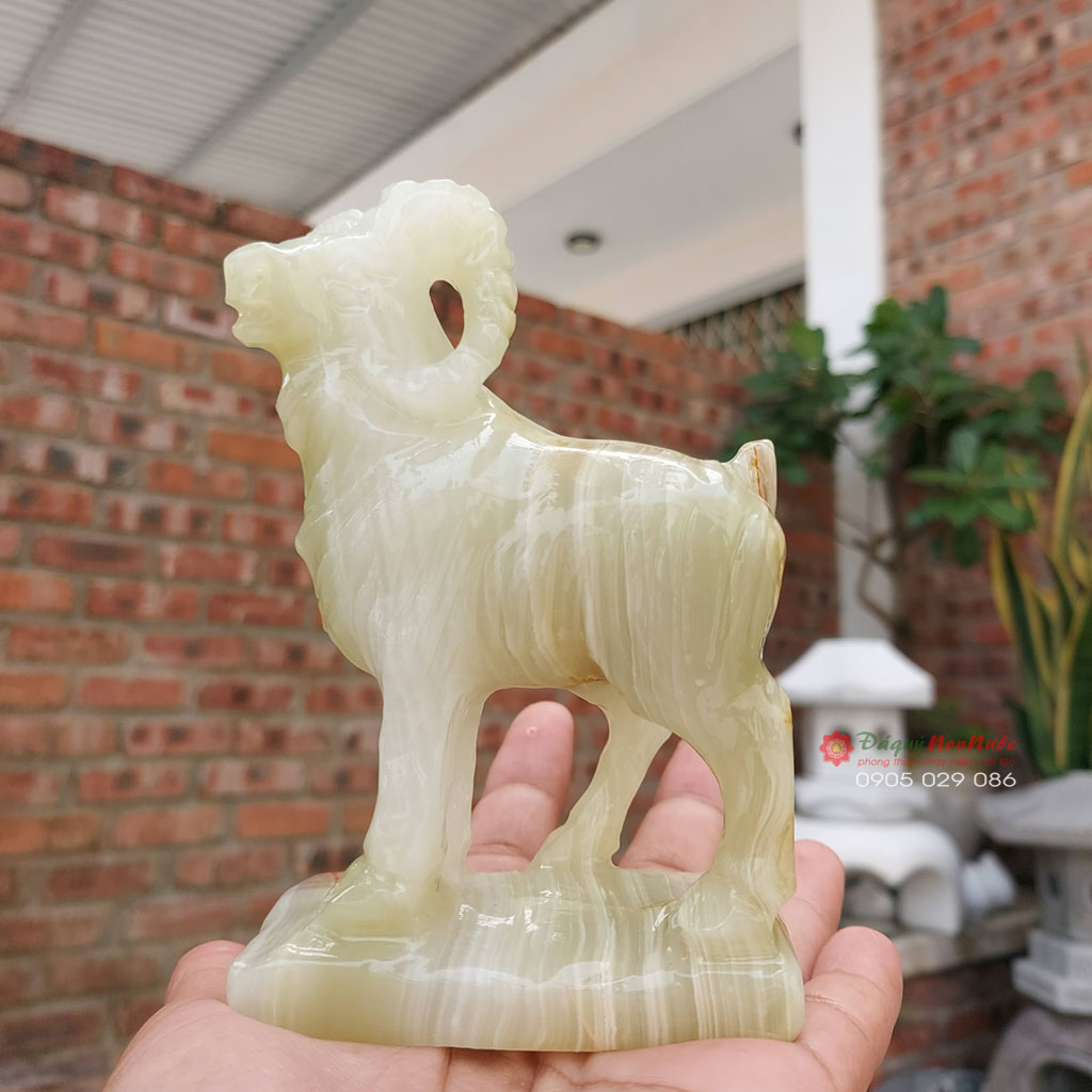 Tượng dê 12 con giáp phong thủy đá ngọc Pakistan 10cm đá Non Nước