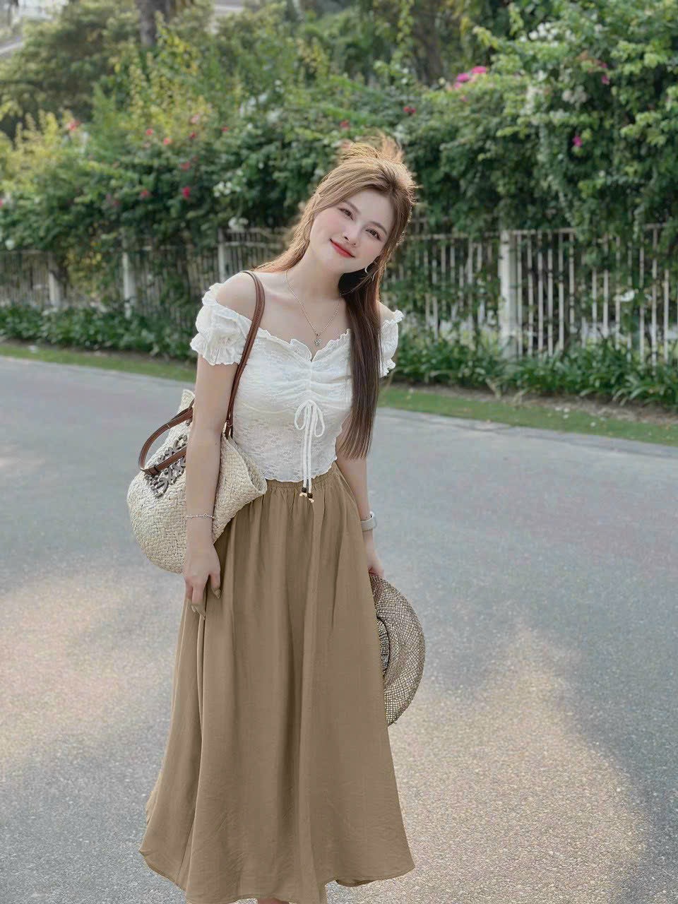 SET VÁY ĐŨI VÂN MÂY KÈM ÁO REN HOA Y MẪU  2 MÀU Y HÌNH