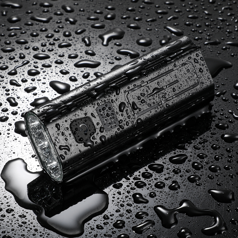 Đèn pha không thấm nước bằng hợp kim nhôm dành cho xe đạp không thấm nước sạc USB với màng hình hiển thị
