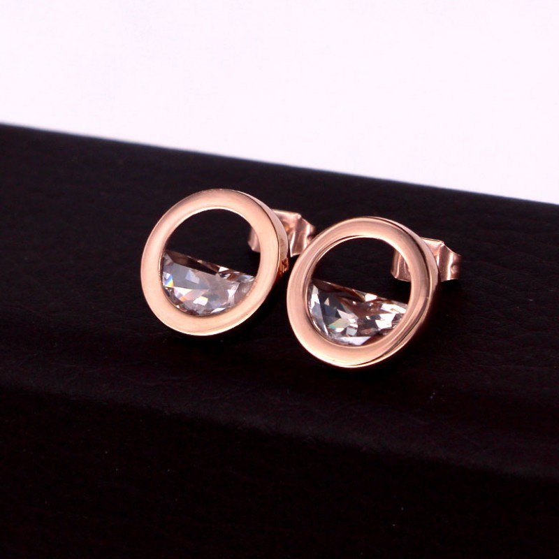 Bông Tai Hình Tròn Đính Nửa Đá Titan Ko Đen TT 3296 - 1 Cặp