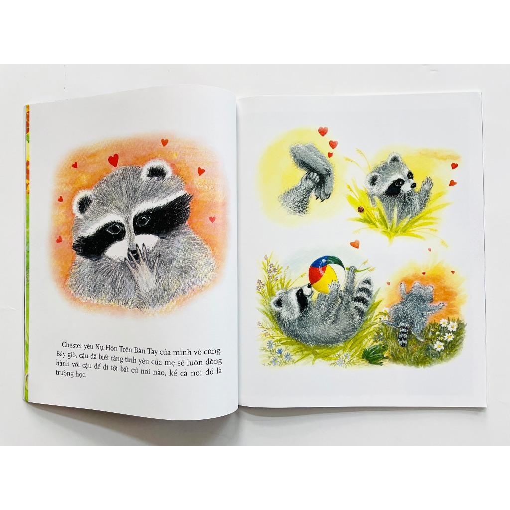 Bộ sách song ngữ - Nụ Hôn Trên Bàn Tay (6 cuốn lẻ tùy chọn) - Ehomebooks Quảng Văn