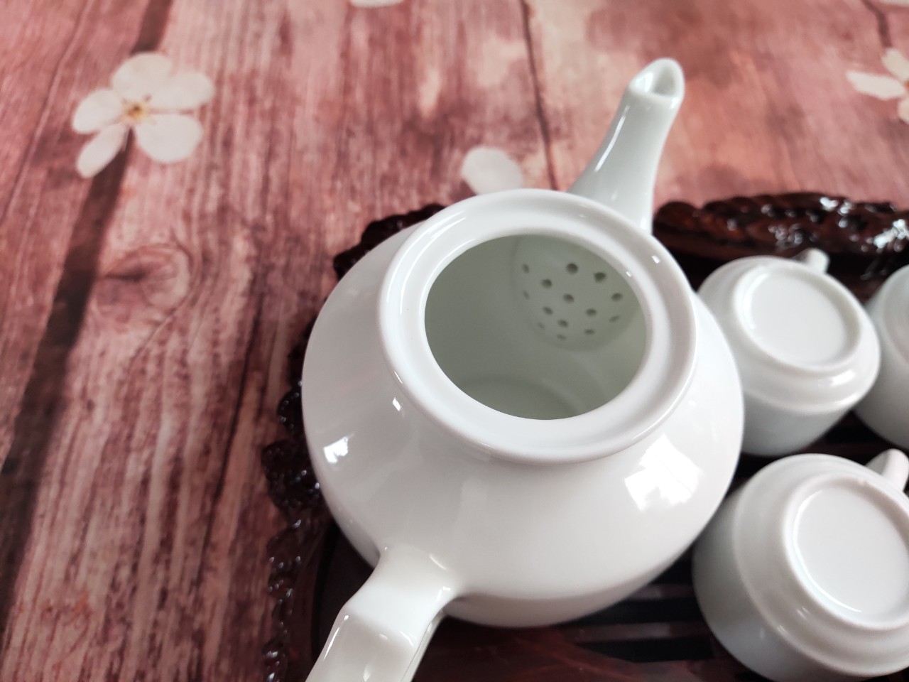 Bộ ấm chén uống trà Bát Tràng dáng vuông dung tích 500ml không bao gồm khay