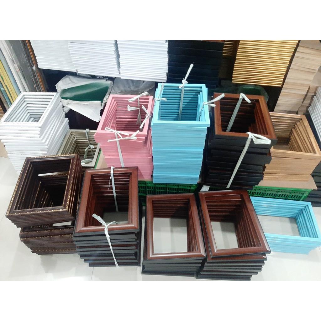 Khung ảnh 13x18cm kích thước lọt lòng 13x18cm, nhiều màu, bao gồm kiếng