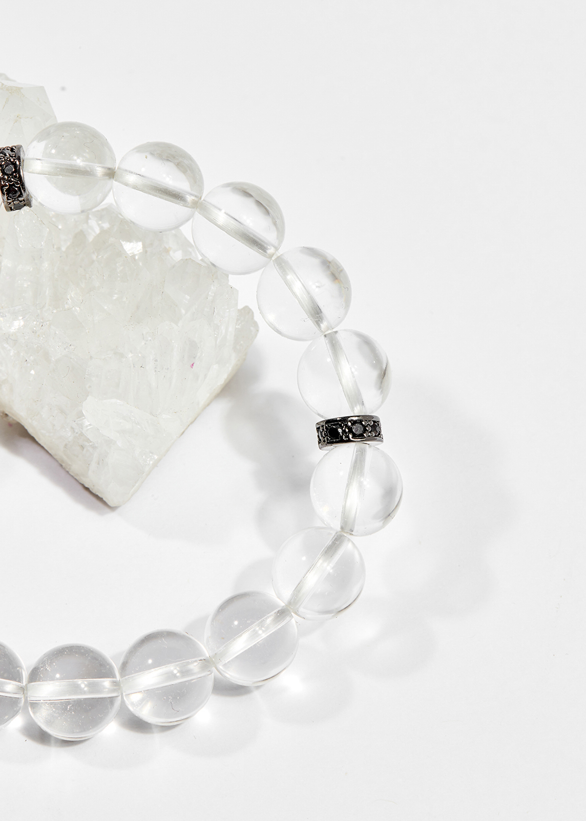Vòng tay phong thủy nữ đá thạch anh trắng charm tròn 8mm mệnh thủy , kim - Ngọc Quý Gemstones