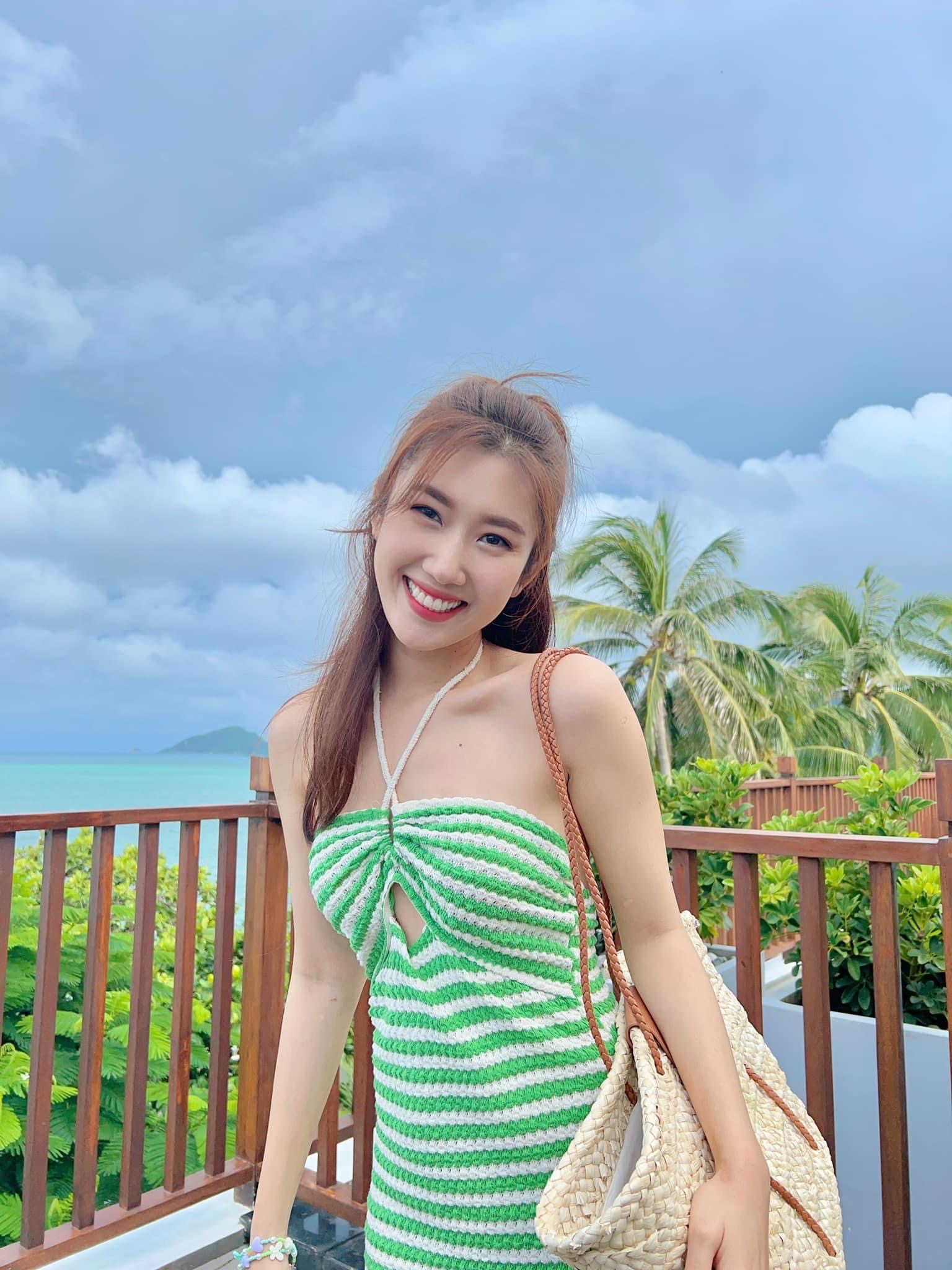 Bikini 1 mảnh caro dây xanh
