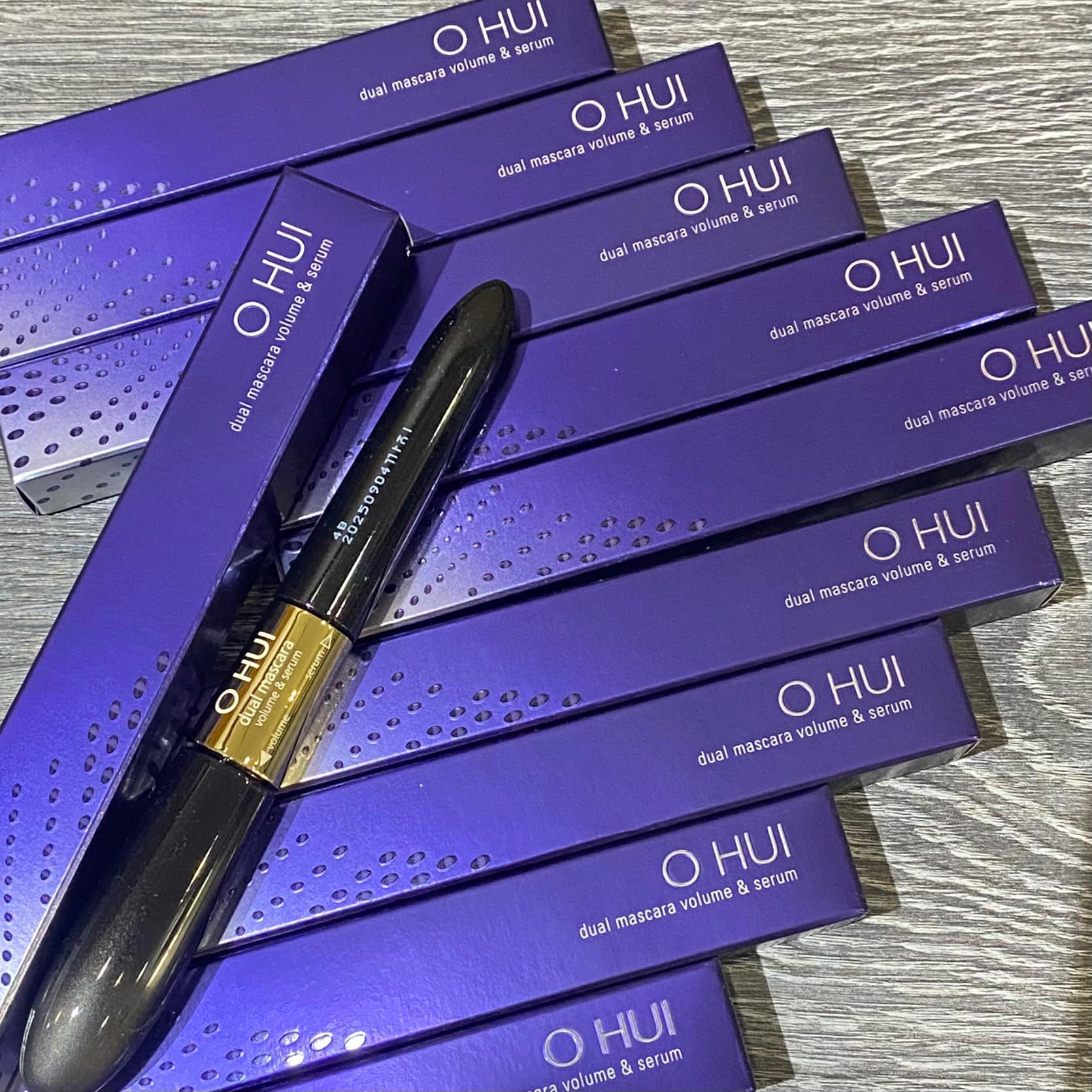 Mascara Kết Hợp Đầu Serum Ohui Dual Mascara Volume &amp; Serum 10gr